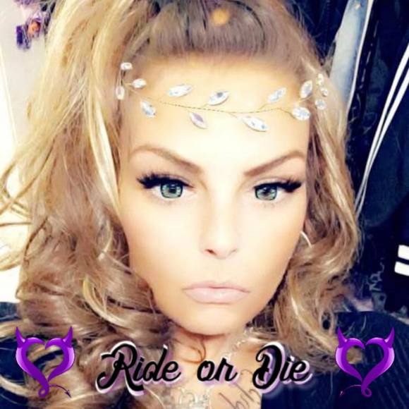 Meet your Posher, Tamra - Picture 1 of 1